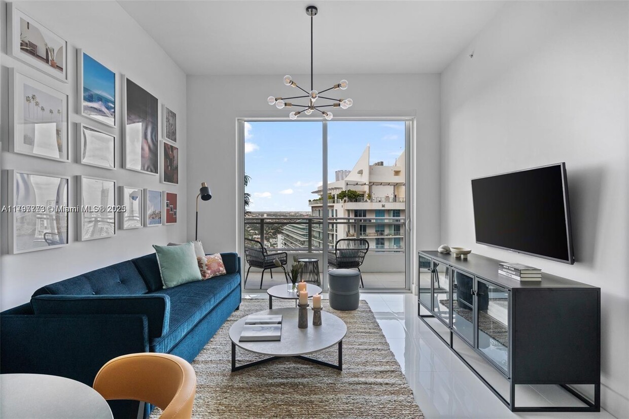 Primary Photo - 1080 Brickell Ave