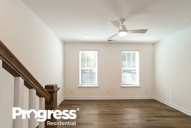 Foto del edificio - 324 McCrorey Ave