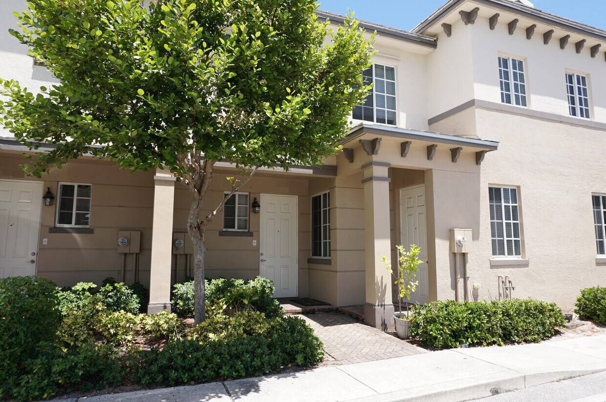 Foto principal - 1931 Marsh Harbor Dr