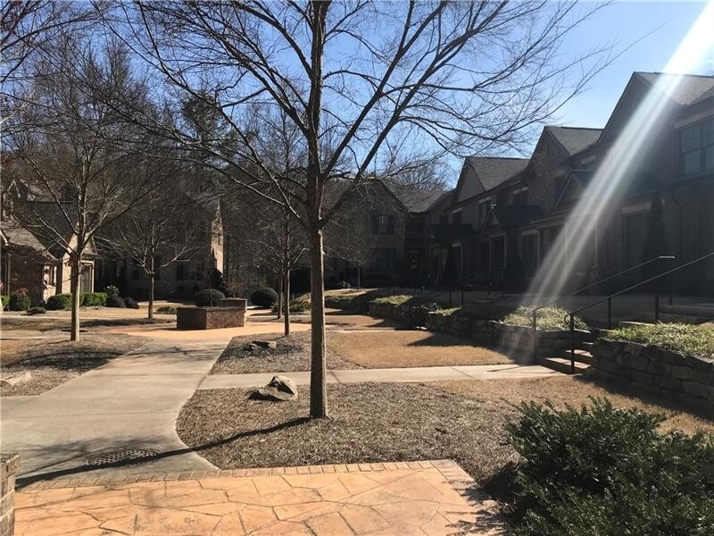 Foto del edificio - 9012 Tuckerbrook Ln
