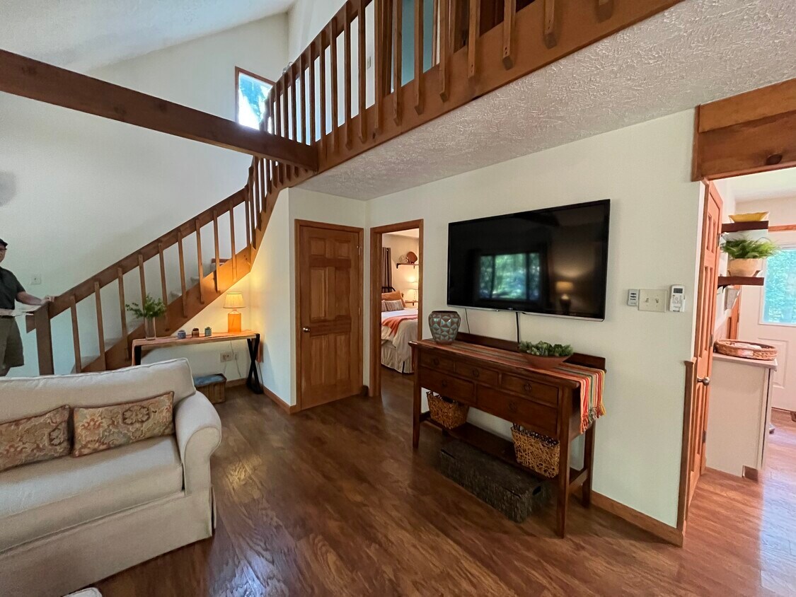 Foto principal - 161 Piney Woods Dr