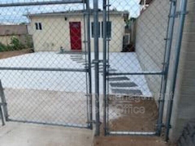 Foto del edificio - 6824 Glidden St