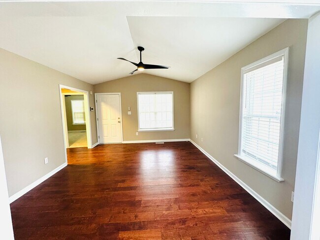 Foto del edificio - 6904 Fox Haven Pl