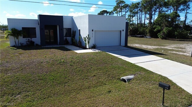 Foto del edificio - 2716 NW 22nd St