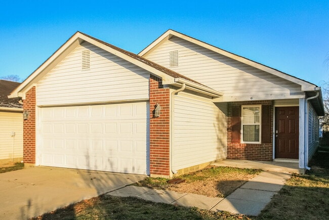 Foto del edificio - 5202 Sandy Forge Dr