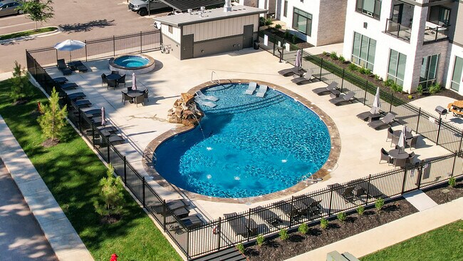 Foto del edificio - The Silverleaf Apartments