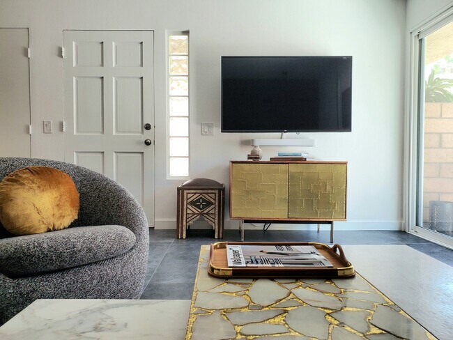 Foto del edificio - 2831 Sunflower Loop S