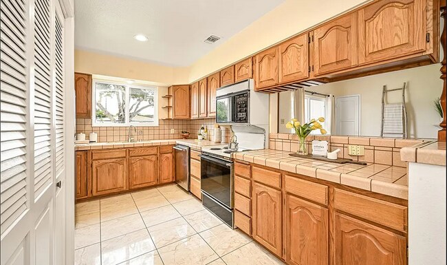 Foto del edificio - 3655 Conquista Ave