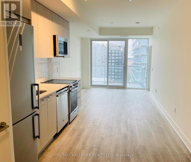 Photo du bâtiment - 185 Deerfield Rd