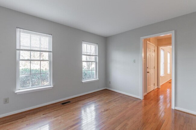 Building Photo - 1741 Ashcliff Way