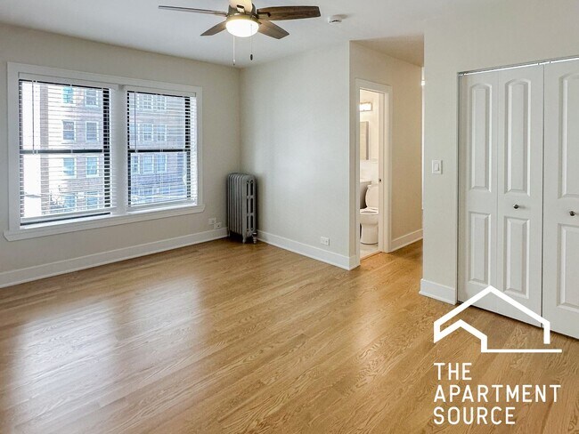 Building Photo - 638 W Arlington Pl
