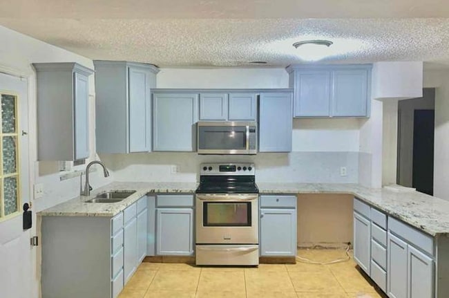 Photo - 3670 S 4265 W House