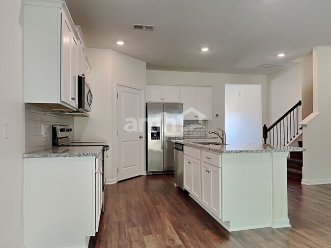 Foto del edificio - 2634 Red Barn Rd