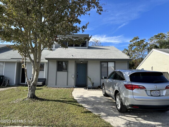 Foto del edificio - 2424 N Seabury Pl