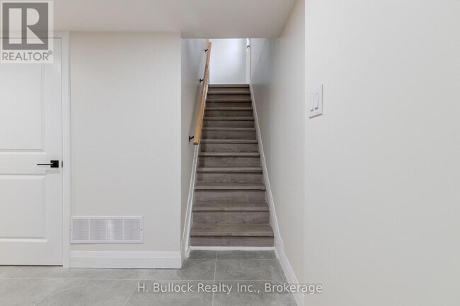 Photo du bâtiment - 3336 Kodiak St