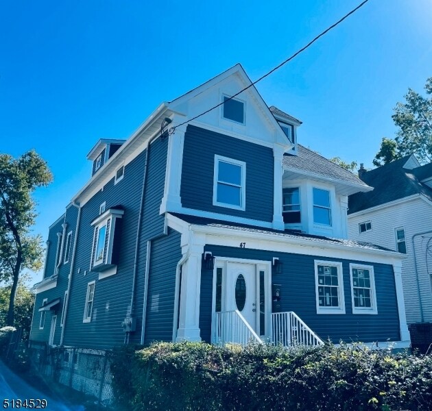 Primary Photo - 47 Greenwood Ave