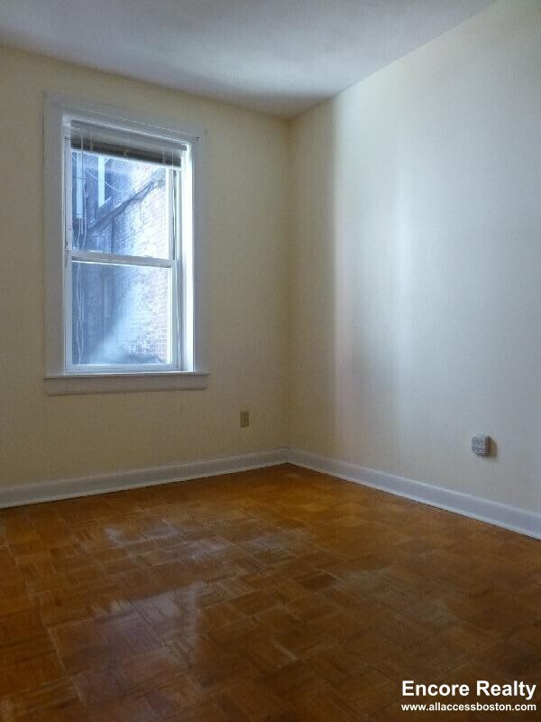 Foto del edificio - 145 Endicott St