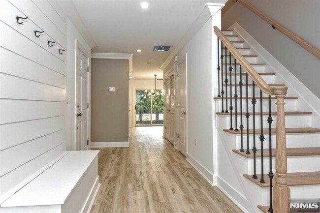 HARDWOOD FLOORS - 234 Rivervale Rd