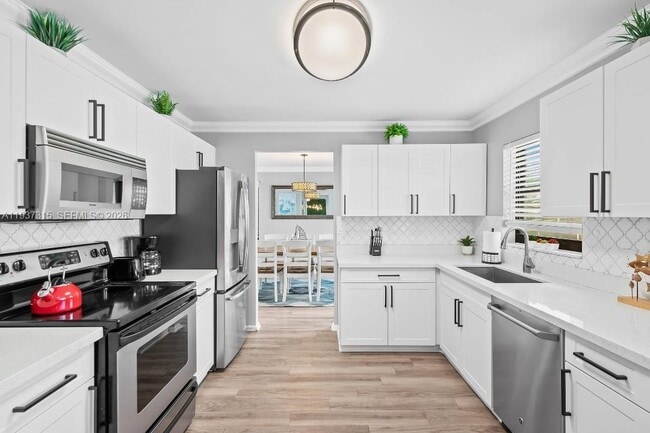 Foto del edificio - 223 SE 8th St