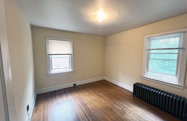 Building Photo - 319 Terrace Ave