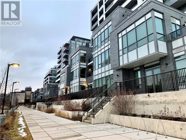 Photo du bâtiment - 73-573 Arthur St S
