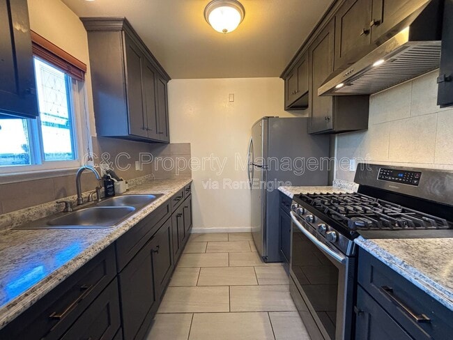 Building Photo - 1252 Marionola Way