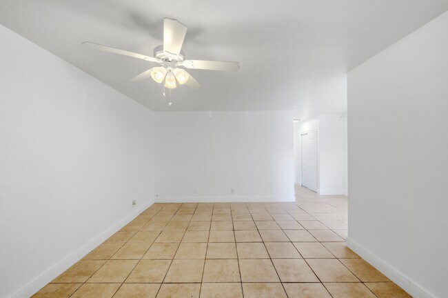 Living room - Edge Apartments