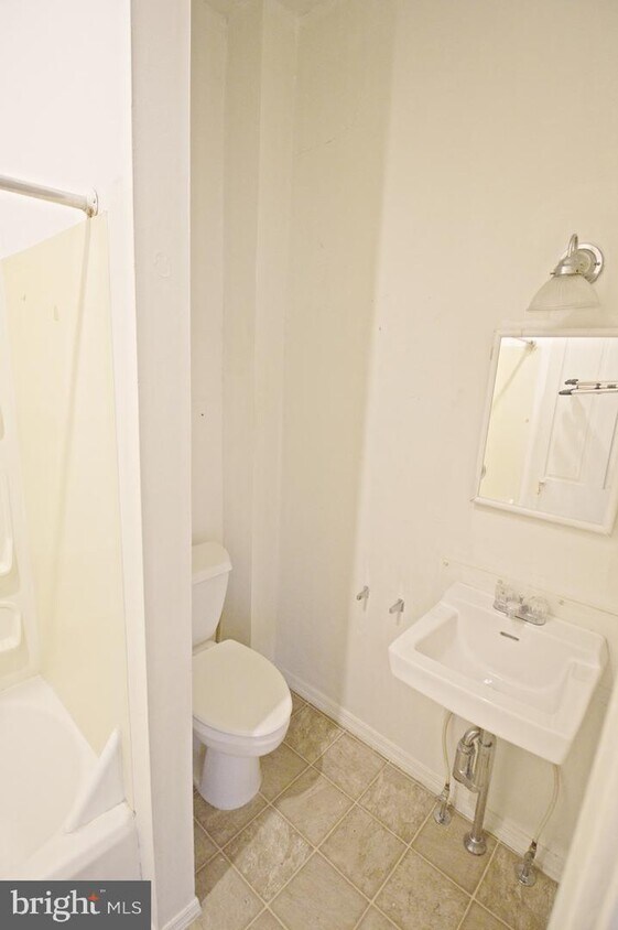 Foto principal - 232 N 6th St