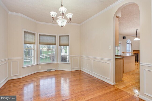 Foto del edificio - 603 Loring Ave