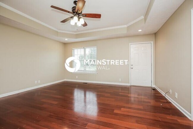 Foto del edificio - 3 Bedroom Pet-Friendly Home in Murfreesboro, TN with Main Street Renewal