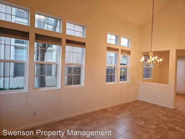 Building Photo - 3 br, 2.5 bath House - 5224 Charlton Ct.