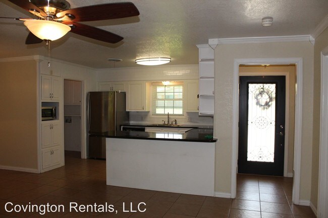 Building Photo - 4 br, 2 bath House - 3810 East Dr