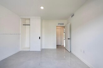 Building Photo - 1344 NW 2nd Ter