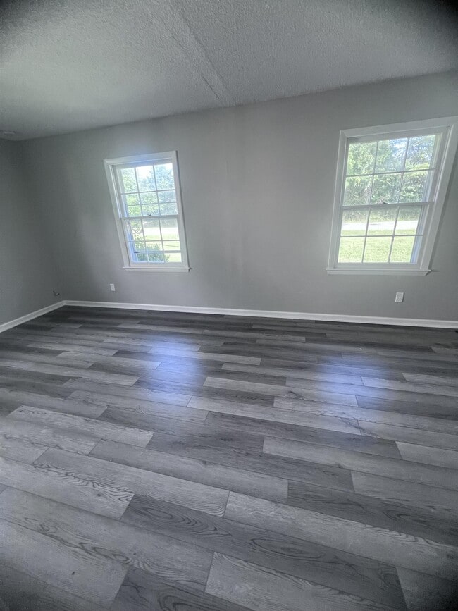 Foto del edificio - 2548 Park Rd Ext