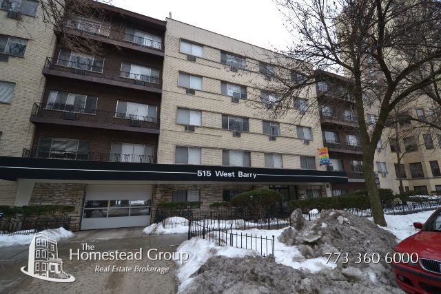 Primary Photo - 515 W Barry Ave