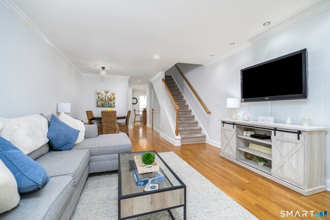 Foto del edificio - 85 Camp Ave