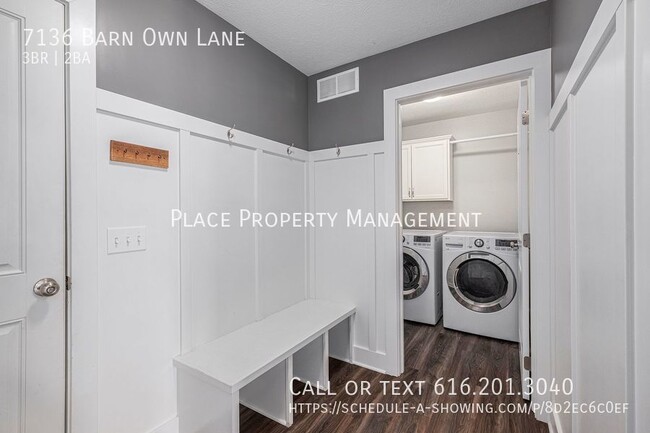 Building Photo - 7136 Barn Owl Ln