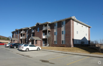 Midland Heights Apartments Rentals - Papillion, NE | Apartments.com