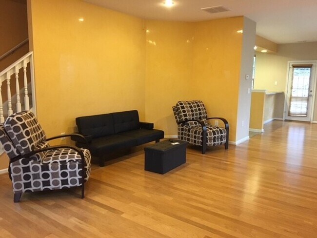 Foto del edificio - Ridgely Manor