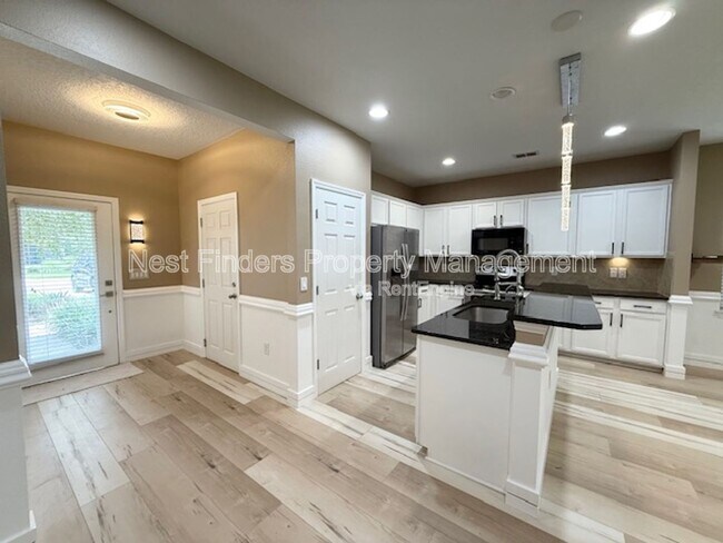 Foto del edificio - 7028 Beauhaven Ct