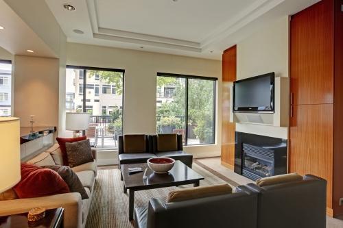 Foto del edificio - 0 bedroom in Seattle WA 98121