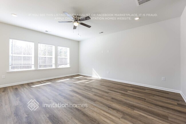 Building Photo - 4009 Zepelin Wy