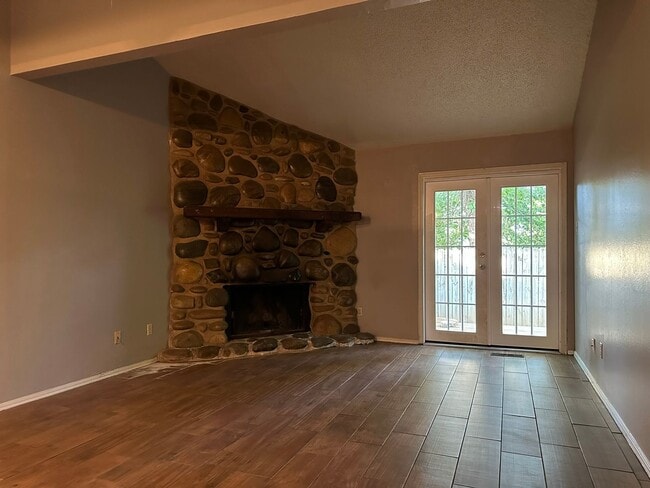 Building Photo - 119 Perth Ct