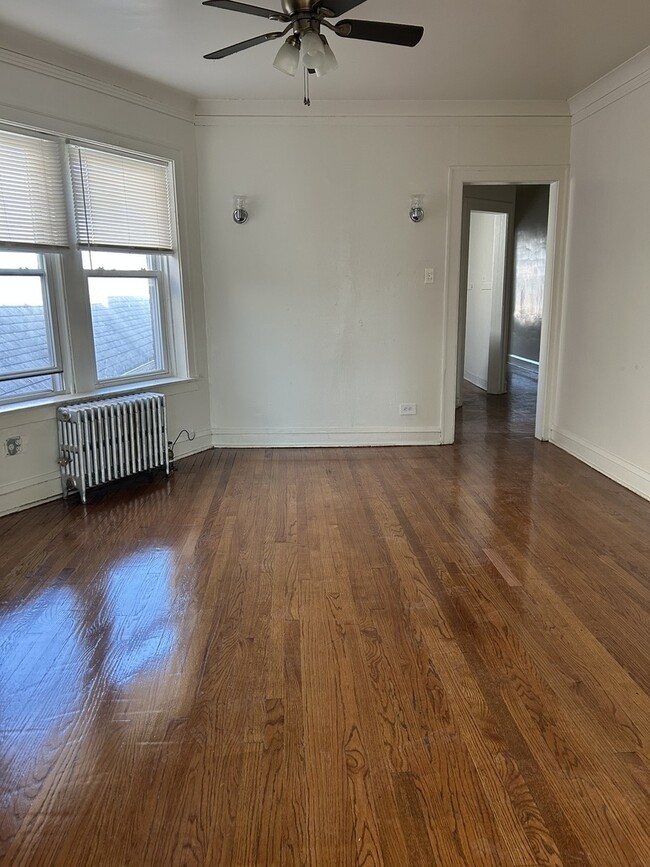 Foto del edificio - 6523 S Greenwood Ave