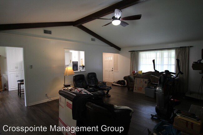 Building Photo - 3 br, 2 bath House - 2717 S Boldt Ave