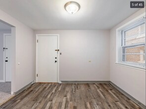 Building Photo - 7228 38th Pl