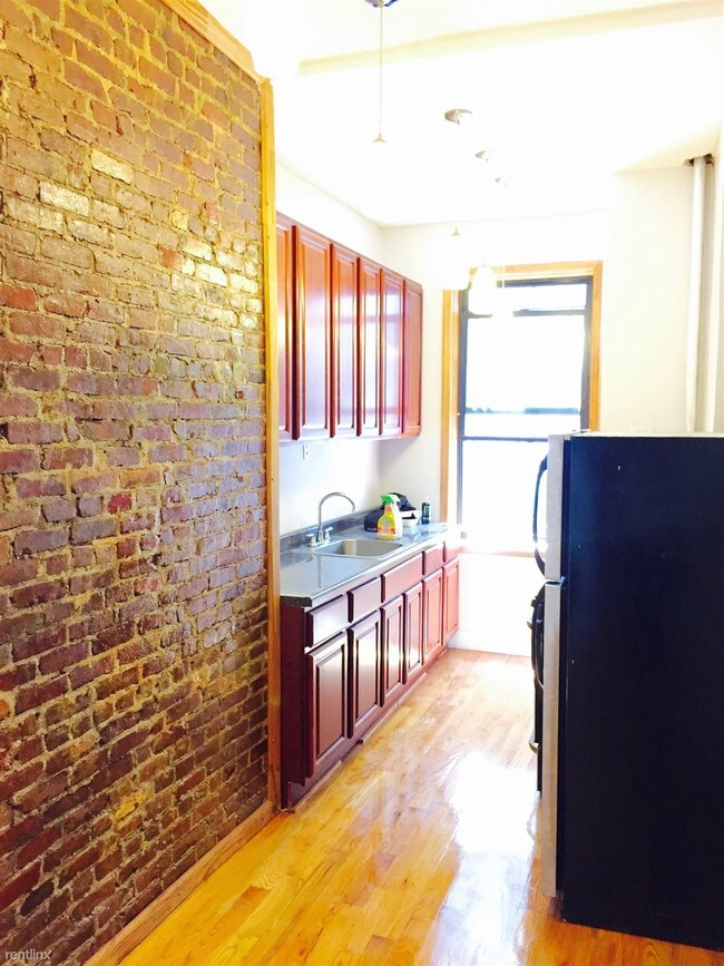 Building Photo - 526 Flatbush Ave