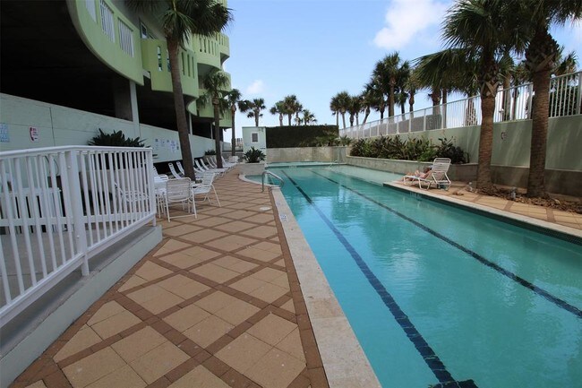 Foto del edificio - 9420 Seawall Blvd
