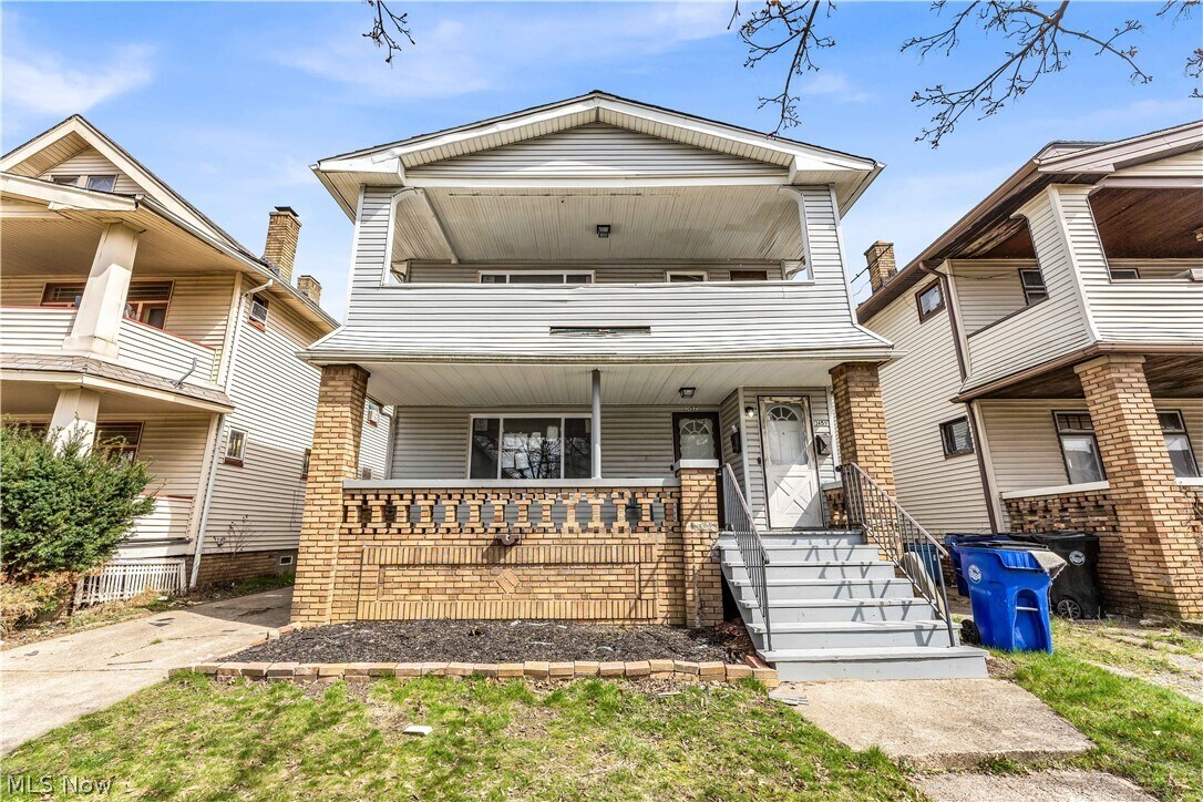 Primary Photo - 3459 W 119th St