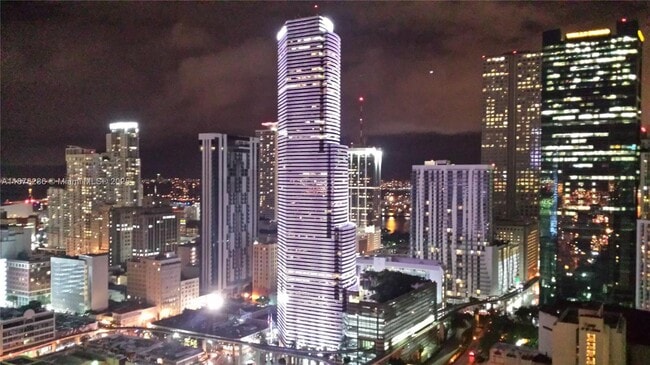 Building Photo - 350 S Miami Ave